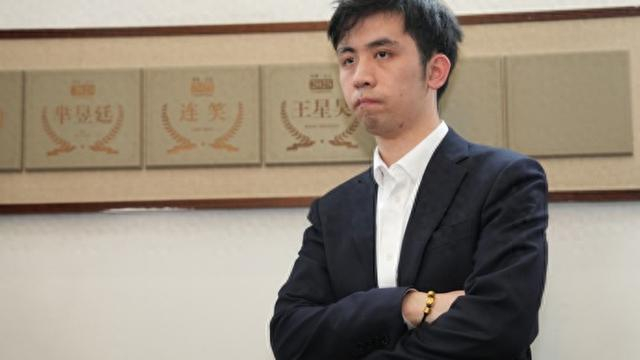 麻将胡了试玩-22岁王星昊成功卫冕天元头衔：冠军舞台的吸引力越来越大|决赛|围棋|上海|小星昊|杨楷文_新浪体育_新浪新闻